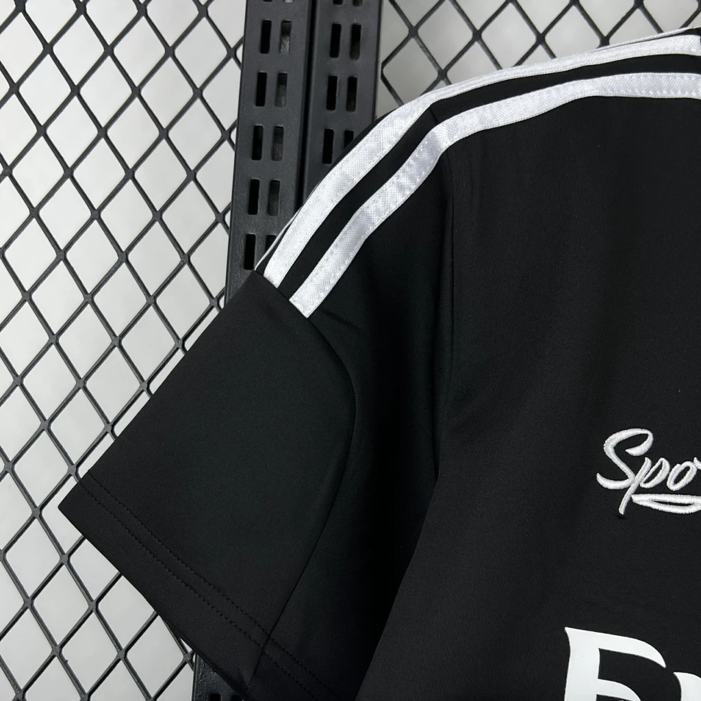 2026 Real Madrid Concept Black Jersey — foto 6