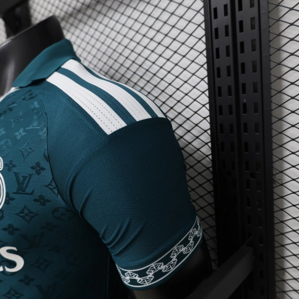 2026 Real Madrid Green Jersey — foto 6