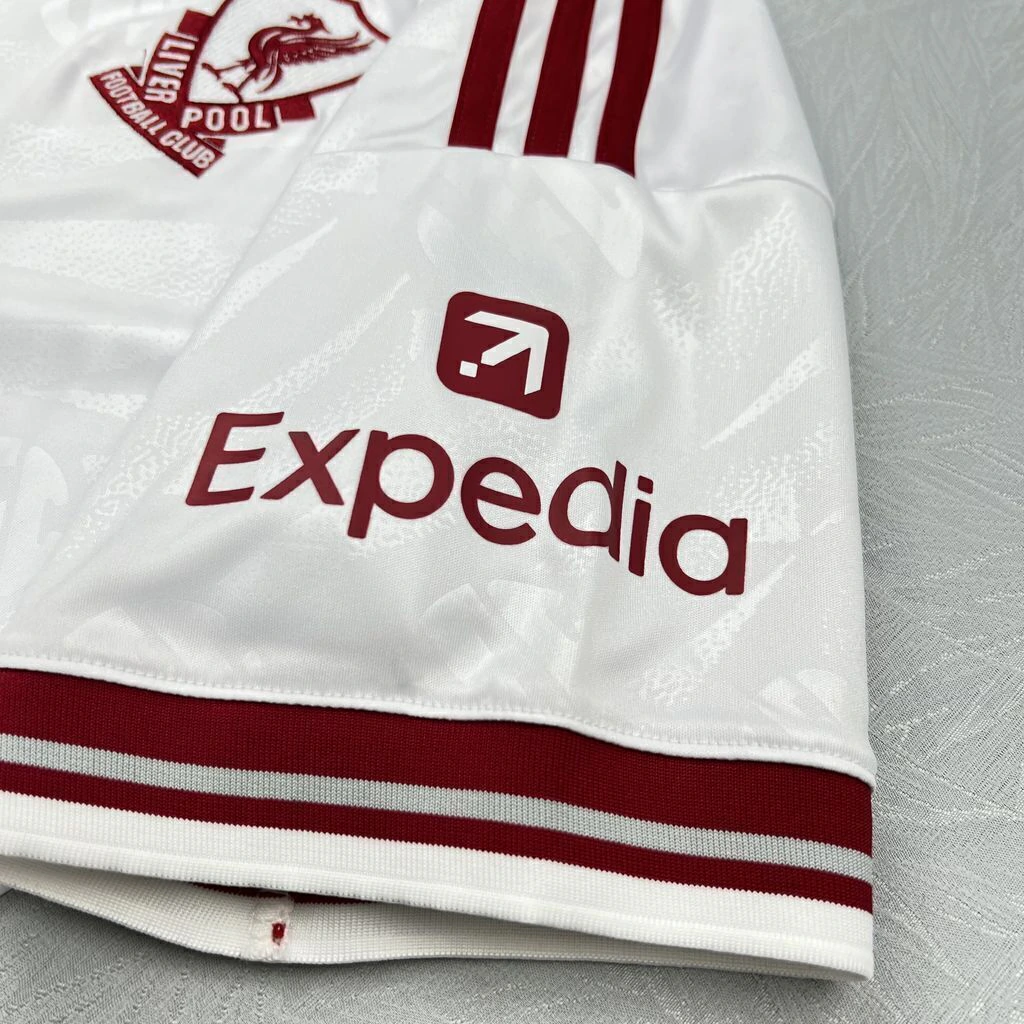26/27 Liverpool Away Jersey — foto 1