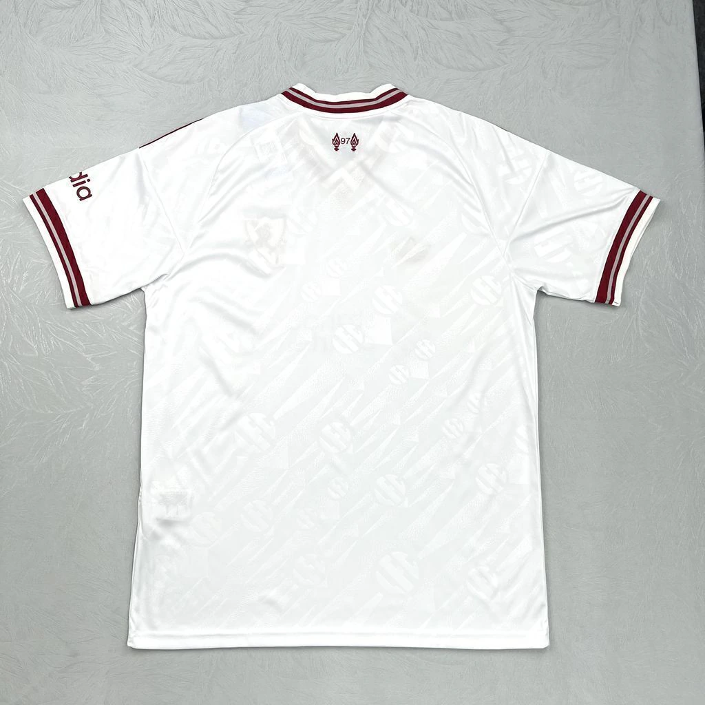26/27 Liverpool Away Jersey — foto 4