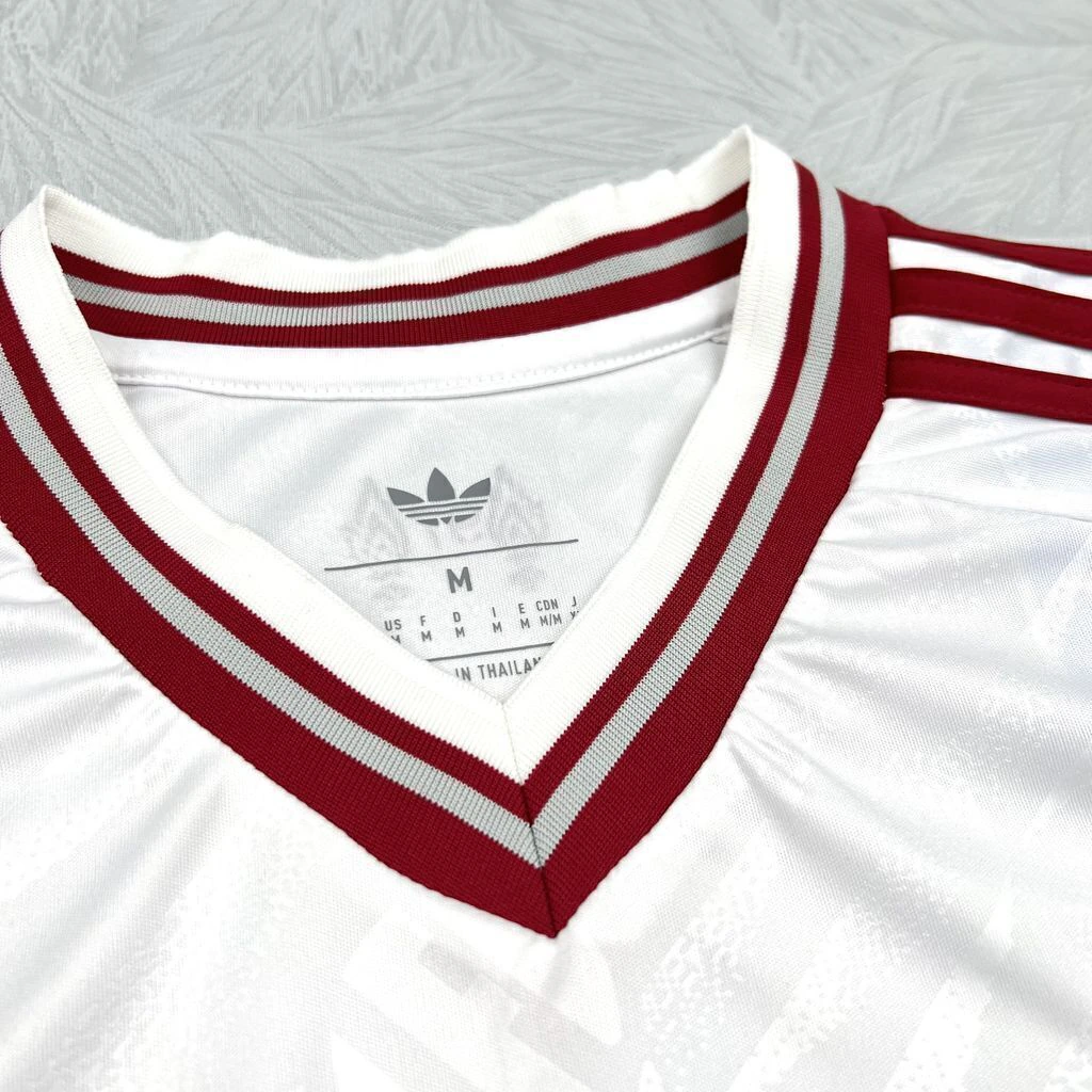 26/27 Liverpool Away Jersey — foto 6
